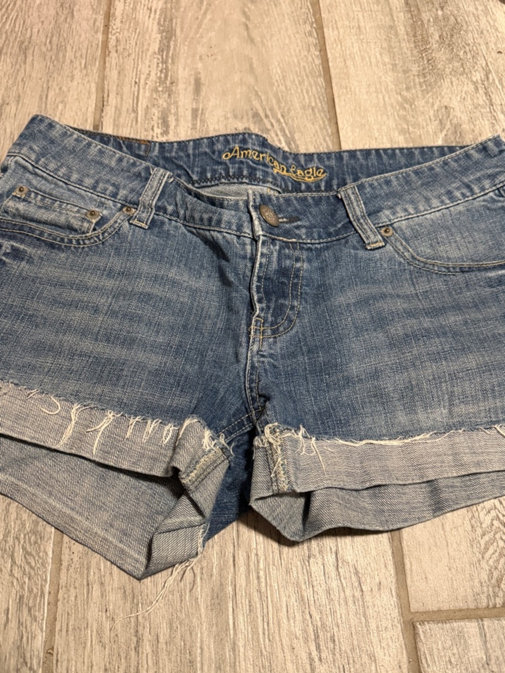 American Eagle Outfitters Light Blue Denim Frayed Cuffed Shorts 8